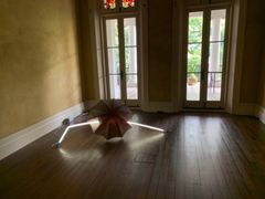 -Nathalie Djurberg与Hans Berg“牛皮纸包裹的月亮”-Prada荣宅当季展览