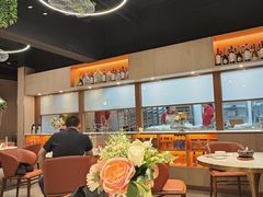 师傅正在包饺子-东方饺子王(和平里店)