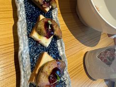 -花和海鲜自助(梅江店)