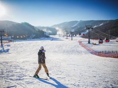 -中旅松花湖滑雪场