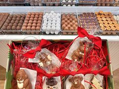 -Laderach 莱德拉(上海环贸iapm店)