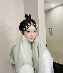 -盘子女人坊生日照·摄影馆(华强店)