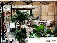 -必胜客(WOW中心城店)