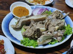 手抓羊肉-伊犁羊杂馆