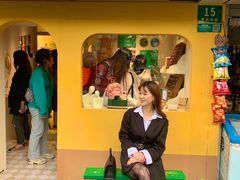 -LADY FAFA(巨鹿路陕西南路路口店)