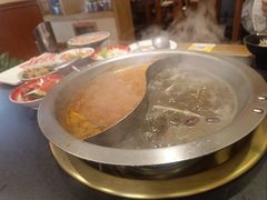 -沸炉重庆老火锅(军事博物馆店)