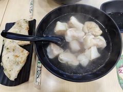 蛋黄鲜肉大馄饨-如意馄饨(恒隆广场兴安路店)