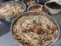 -正宗杨记普洱酸醋米线(总店)