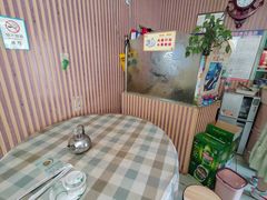 大堂-华春餐馆(鱼山路店)