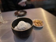 蛋白饼配罗勒冰霜-Ocean's Table 欧舍