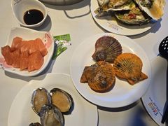 -领鲜活海鲜榴莲自助火锅(东门店)