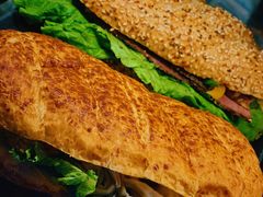 -星巴克(上海虹桥新天地二店)