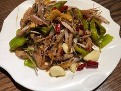-喝丢一只鞋辣炒海鲜小烧烤(三八广场店)