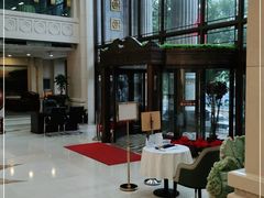 -碧中海汤泉汗蒸酒店