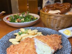 -普兰达德国餐厅·德式脆皮烤猪肘·自酿啤酒(观唐店)