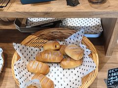 -沁屋面包店(人民东路店)