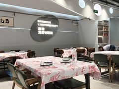 -老班长·小龙虾·鲜货烧烤大排档(金街美地店)