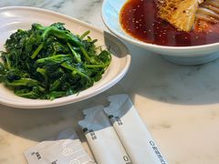 清炒豌豆尖-锦府里(首创奥特莱斯店)