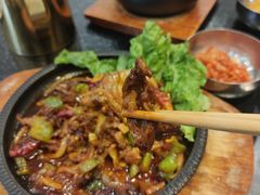 -臻牛烤肉
