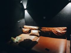 -极光点播影院(天一广场国购店)