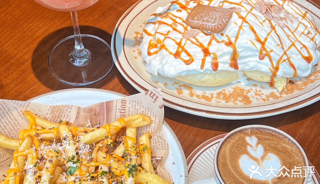 在CBD中心玻璃房的Bistro～太Chill了