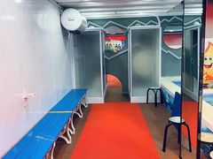 -小蓝鲸游泳培训基地(积水潭店)