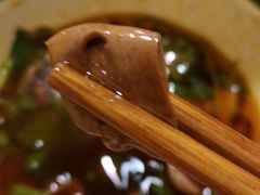 -拈签一笑黄牛肉辣卤串串