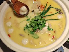 鱼头汤-卯时·龙光雅宴·精致锡帮菜(惠山古镇店)