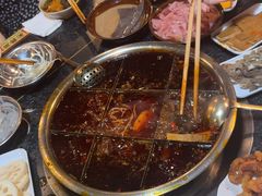 -邓莽子老火锅(中兴路总店)