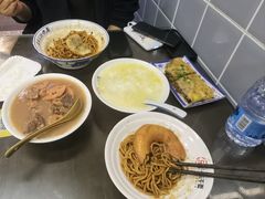 -李记热干面· 襄阳牛肉面