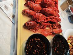 -肥肥虾庄·金牌油焖大虾(沙湖店)