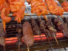 -哈尔滨小酒馆·鲜肉现穿自助烧烤(康新花园店)
