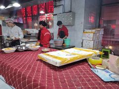 -凤凰路何眼镜香辣蟹(花果园店)