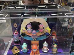 -泡泡玛特POPMART(侨福芳草地店)