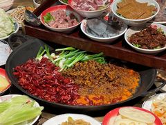 -沸炉重庆老火锅(军事博物馆店)