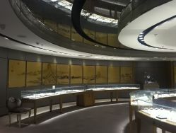 -北京七彩云南翡翠珠宝旗舰店(月坛店)