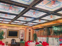 大堂-鹊华居·地道鲁菜·海鲜·融合味(大明湖店)