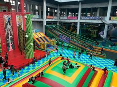 -蒙特利亲子乐园