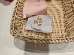 -嘉华鲜花饼(四方街旗舰店)