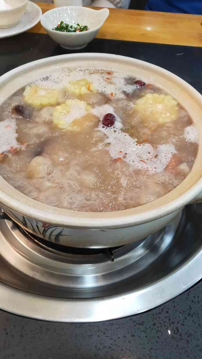 宜希藕王养生汤(丰都店)-"这点还不错,上周周末到丰都南天湖,路过的.