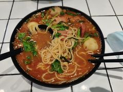 -肥汁米蘭香港米线(长宁来福士店)