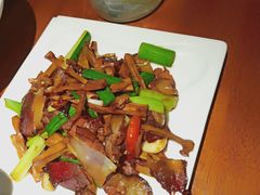 -黑鸡小馆(金源店)