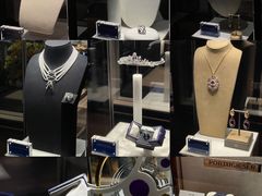 -Galleria百货店名品馆