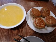 门钉肉饼-清真吴记门钉肉饼·喜多利