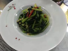 -苏莱特色牛骨滩羊手抓馆(长城东街总店)