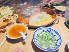 -洱火云南酸菜牛肉火锅(石景山当代商城店)