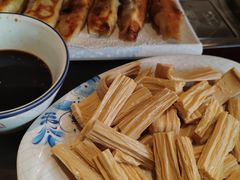 -亿诣蝎府炸酱面羊蝎子火锅(酷车小镇店)