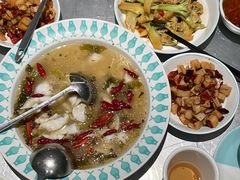-姚姚酸菜鱼·金戈戈香港豉油鸡(喜荟城联名店)