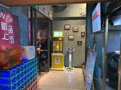 门面-鸣记脆皮烤鱼·海鲜烤鱼(三八广场店)