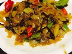 -嘎吧锅私家菜馆(新村十区店)